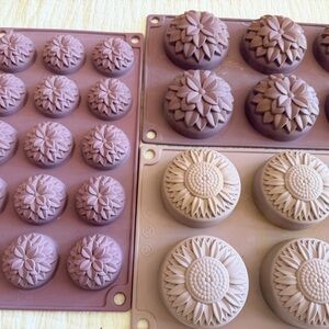 4 - Silicone Flower Mold Set in Mauve and Cream